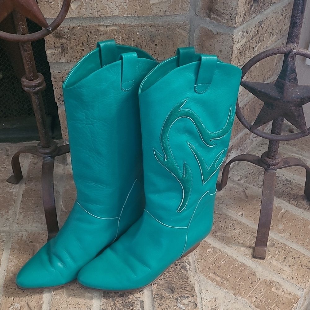 TEAL MYRTO ITALIAN MADE LEATHER BOOTS sz 6 1/2 EU 37